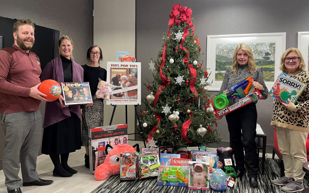 Lommen Abdo Collects Toys and Funds on Behalf of Toys for Tots